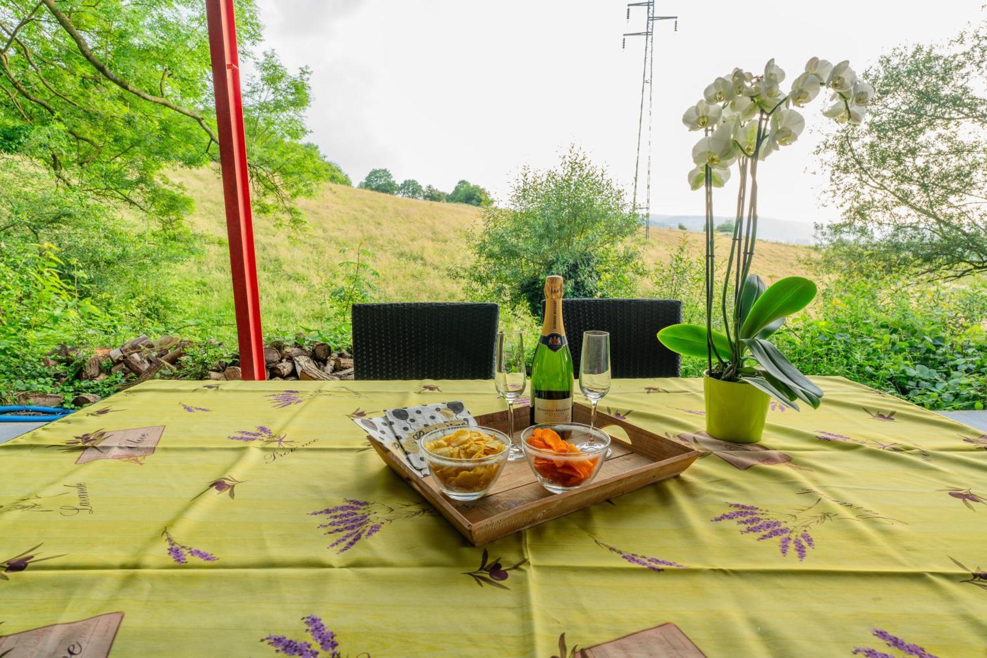 Guest House En Famille Ou En Couple A La Campagne Romsee Εξωτερικό φωτογραφία